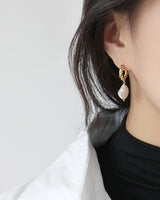 Pearl Earring With Half Hoop-1