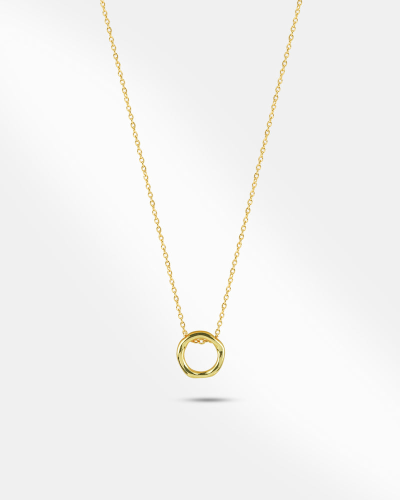 Circle Pendant With Gold Chain